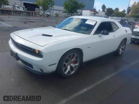 ✅ 2015 Dodge Challenger R/T Plus • VIN: 2C3CDZBT4FH783278 • Лот: 40836805. Опубликован ранее на IAAI с пробегом 186 948 миль. Бесплатный доступ к архиву аукционных продаж из США и подробный отчёт об истории автомобиля на DreamBid. Изображение 2.