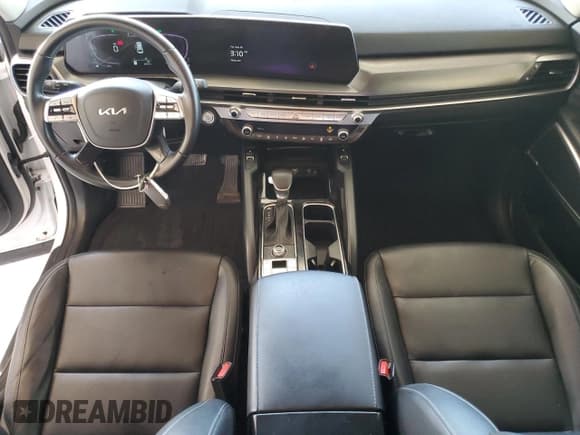 ✅ 2023 Kia Telluride S • VIN: 5XYP6DGC1PG392995 • Lot: 70151575. Wystawiony na Copart z przebiegiem 20 276 mil. Bezpłatny archiwum sprzedaży aukcyjnych z USA i szczegółowy raport historii pojazdu na DreamBid. Zdjęcie 8.