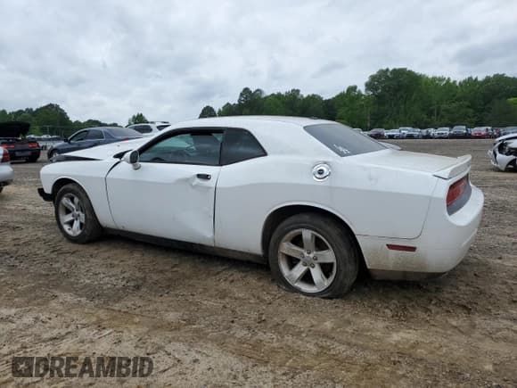 ✅ 2013 Dodge Challenger SXT • VIN: 2C3CDYAG4DH530537 • Lot: 52118944. Wystawiony na Copart z przebiegiem 223 245 mil. Bezpłatny archiwum sprzedaży aukcyjnych z USA i szczegółowy raport historii pojazdu na DreamBid. Zdjęcie 2.