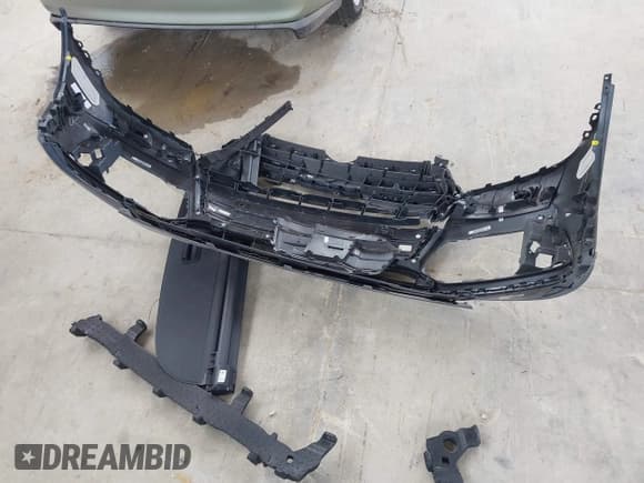 ✅ 2018 Audi Q5 Premium Plus • VIN: WA1BNAFY5J2224846 • Lot: 42549603. Listed on IAAI with 117,530 mi. Free auction sales archive from the USA and detailed vehicle history report at DreamBid. Image 12.