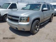 ✅ 2011 Chevrolet Suburban LT • VIN: 1GNSCJE02BR341808 • Lot: 42394173. Wystawiony na IAAI z przebiegiem 192 172 mil. Bezpłatny archiwum sprzedaży aukcyjnych z USA i szczegółowy raport historii pojazdu na DreamBid. Zdjęcie 2.