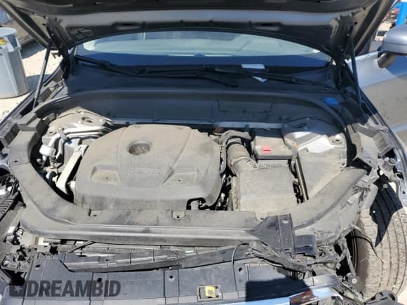 ✅ 2018 Volvo XC60 Momentum • VIN: YV4A22RK6J1032202 • Лот: 70463735. Опубликован ранее на Copart с пробегом 115 147 миль. Бесплатный доступ к архиву аукционных продаж из США и подробный отчёт об истории автомобиля на DreamBid. Изображение 12.