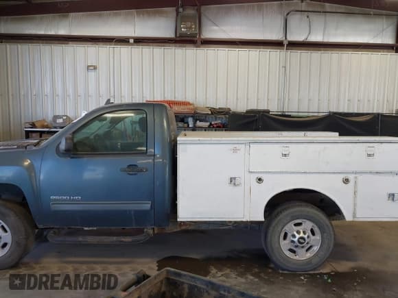 ✅ 2013 Chevrolet Silverado 2500HD LT • VIN: 1GC0KXCG3DZ183715 • Лот: 42806210. Опубликован ранее на IAAI с пробегом 333 211 миль. Бесплатный доступ к архиву аукционных продаж из США и подробный отчёт об истории автомобиля на DreamBid. Изображение 13.