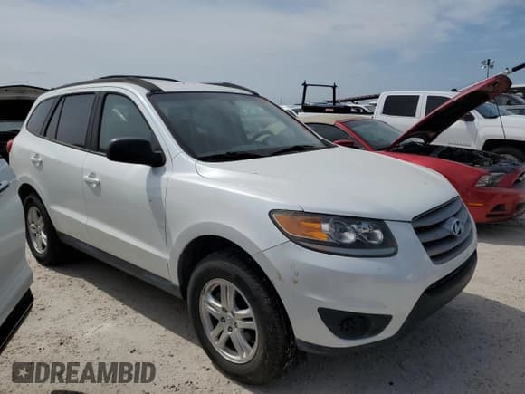 ✅ 2012 Hyundai Santa Fe GLS • VIN: 5XYZGDAB7CG097500 • Lot: 76201154. Listed on Copart with 51,100 mi. Free auction sales archive from the USA and detailed vehicle history report at DreamBid. Image 4.