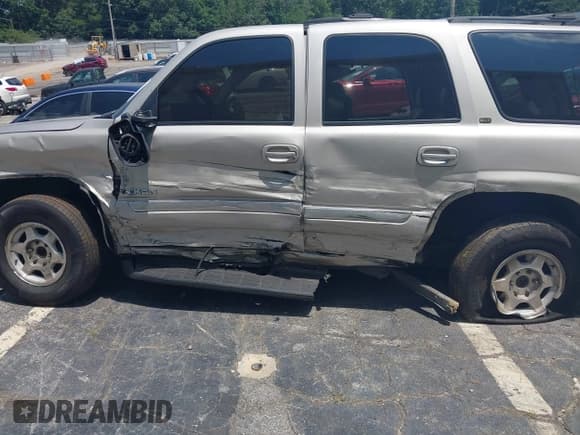 ✅ 2005 GMC Yukon SLT • VIN: 1GKEC13T45R196671 • Lot: 42658693. Wystawiony na IAAI z przebiegiem 160 267 mil. Bezpłatny archiwum sprzedaży aukcyjnych z USA i szczegółowy raport historii pojazdu na DreamBid. Zdjęcie 6.