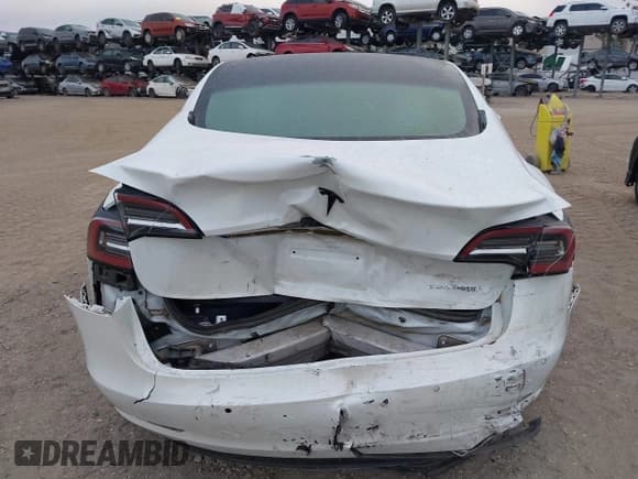 ✅ 2022 Tesla Model 3 Long Range • VIN: 5YJ3E1EB9NF115364 • Lot: 41618947. Wystawiony na IAAI z przebiegiem 58 196 mil. Bezpłatny archiwum sprzedaży aukcyjnych z USA i szczegółowy raport historii pojazdu na DreamBid. Zdjęcie 15.