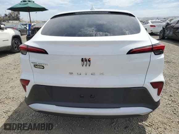 ✅ 2025 Buick Envista Preferred • VIN: KL47LAEP3SB232868 • Lot: 69886275. Wystawiony na Copart z przebiegiem 2 582 mil. Bezpłatny archiwum sprzedaży aukcyjnych z USA i szczegółowy raport historii pojazdu na DreamBid. Zdjęcie 6.