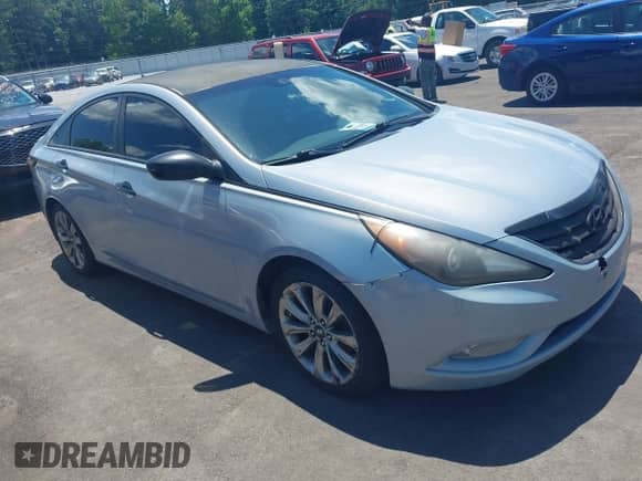 2011 Hyundai Sonata SE с VIN 5NPEC4AB7BH218172, выставлен на аукционе IAAI как лот 42343887 с пробегом 139 879 миль миль и . История ставок и продаж доступна на DreamBid. Изображение 1.