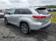 ✅ 2018 Toyota Highlander LE • VIN: 5TDBZRFH0JS841346 • Lot: 58398885. Wystawiony na Copart z przebiegiem 61 935 mil. Bezpłatny archiwum sprzedaży aukcyjnych z USA i szczegółowy raport historii pojazdu na DreamBid. Zdjęcie 2.