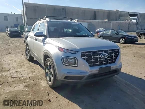 ✅ 2021 Hyundai Venue SEL • VIN: KMHRC8A30MU116458 • Lot: 82310964. Listed on Copart with 65,348 mi. Free auction sales archive from the USA and detailed vehicle history report at DreamBid. Image 11.