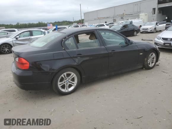 ✅ 2008 BMW 3 Series 328i • VIN: WBAVA33558P142498 • Lot: 69547915. Listed on Copart with 198,993 mi. Free auction sales archive from the USA and detailed vehicle history report at DreamBid. Image 3.