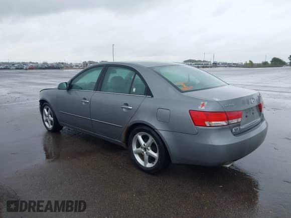 2006 Hyundai Sonata GLS with VIN 5NPEU46FX6H049361, listed as a IAAI auction lot 43487963 with 182,569 mi miles and . Bid and sale history available at DreamBid. Image 3.