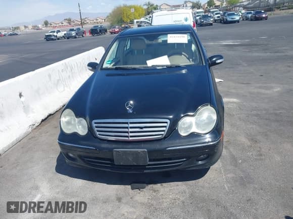 ✅ 2007 Mercedes-Benz C 280 Luxury • VIN: WDBRF92H77F932070 • Lot: 42151190. Wystawiony na IAAI z przebiegiem 142 571 mil. Bezpłatny archiwum sprzedaży aukcyjnych z USA i szczegółowy raport historii pojazdu na DreamBid. Zdjęcie 6.