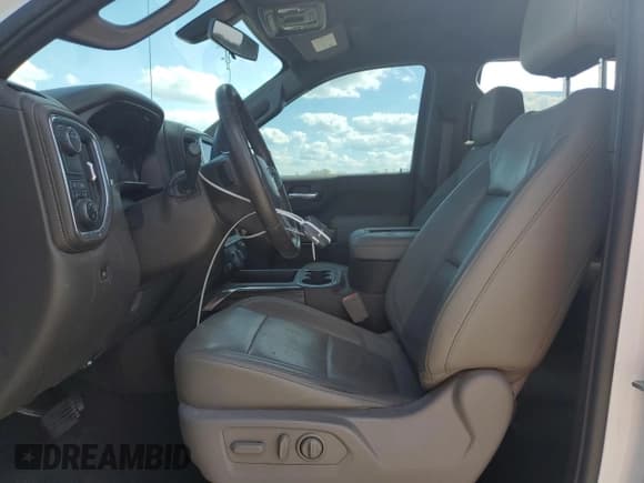 ✅ 2020 Chevrolet Silverado 1500 RST • VIN: 3GCPWDET1LG410264 • Lot: 46705815. Wystawiony na Copart z przebiegiem Nie podano. Bezpłatny archiwum sprzedaży aukcyjnych z USA i szczegółowy raport historii pojazdu na DreamBid. Zdjęcie 7.