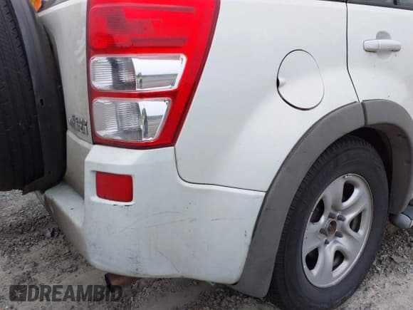 ✅ 2006 Suzuki Grand Vitara XSport • VIN: JS3TE944464102081 • Lot: 42141507. Wystawiony na IAAI z przebiegiem 134 310 mil. Bezpłatny archiwum sprzedaży aukcyjnych z USA i szczegółowy raport historii pojazdu na DreamBid. Zdjęcie 15.