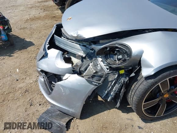 ✅ 2019 Porsche 911 Carrera S • VIN: WP0AB2A98KS114701 • Лот: 42967094. Опубликован ранее на IAAI с пробегом 10 055 миль. Бесплатный доступ к архиву аукционных продаж из США и подробный отчёт об истории автомобиля на DreamBid. Изображение 6.