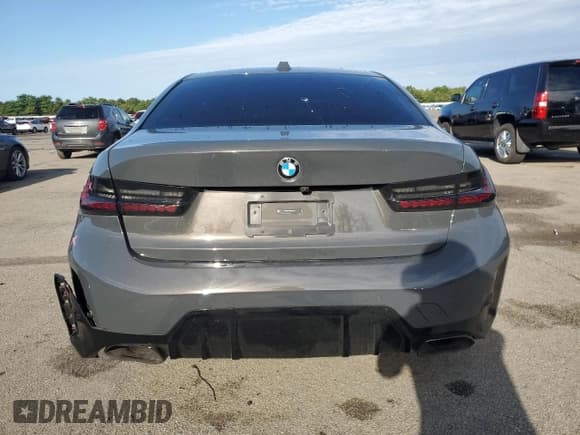 ✅ 2024 BMW 3 Series M340i xDrive • VIN: 3MW49FF03R8E44068 • Lot: 70299205. Wystawiony na Copart z przebiegiem 25 066 mil. Bezpłatny archiwum sprzedaży aukcyjnych z USA i szczegółowy raport historii pojazdu na DreamBid. Zdjęcie 6.