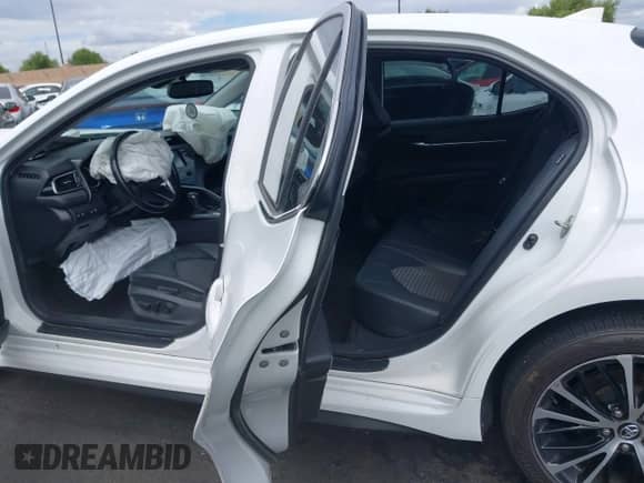 2020 Toyota Camry SE с VIN 4T1M11AK0LU912835, выставлен на аукционе IAAI как лот 43251116 с пробегом 107 726 миль миль и . История ставок и продаж доступна на DreamBid. Изображение 8.