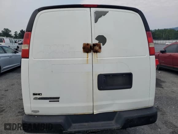 ✅ 2011 Chevrolet Express Cargo • VIN: 1GCZGTCA9B1137539 • Lot: 67716515. Listed on Copart with 267,122 mi. Free auction sales archive from the USA and detailed vehicle history report at DreamBid. Image 6.