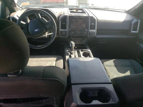 ✅ 2015 Ford F-150 XL • VIN: 1FTEW1CF9FKE22369 • Lot: 51625965. Listed on Copart with 125,641 mi. Free auction sales archive from the USA and detailed vehicle history report at DreamBid. Image 8.