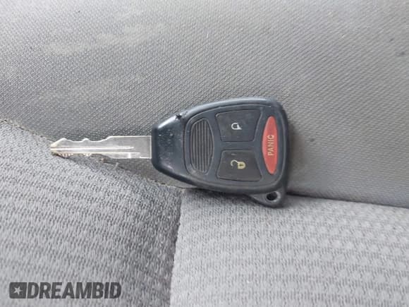 ✅ 2006 Dodge Dakota SLT • VIN: 1D7HW48N56S507357 • Lot: 43545758. Wystawiony na IAAI z przebiegiem 191 197 mil. Bezpłatny archiwum sprzedaży aukcyjnych z USA i szczegółowy raport historii pojazdu na DreamBid. Zdjęcie 11.