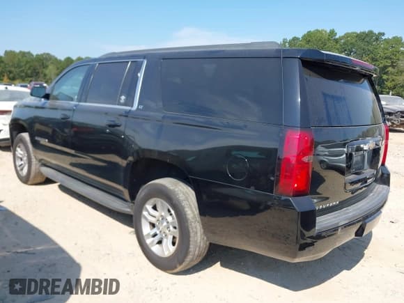 ✅ 2019 Chevrolet Suburban LT • VIN: 1GNSCHKC9KR375252 • Lot: 43286862. Wystawiony na IAAI z przebiegiem 214 493 mil. Bezpłatny archiwum sprzedaży aukcyjnych z USA i szczegółowy raport historii pojazdu na DreamBid. Zdjęcie 3.