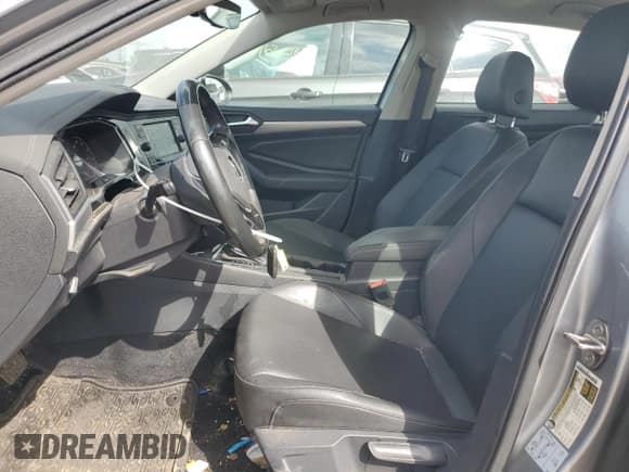 ✅ 2020 Volkswagen Jetta S • VIN: 3VWCB7BUXLM076940 • Lot: 81457875. Listed on Copart with 122,803 mi. Free auction sales archive from the USA and detailed vehicle history report at DreamBid. Image 7.