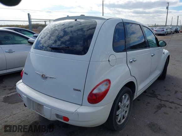 ✅ 2009 Chrysler PT Cruiser Touring • VIN: 3A8FY58939T577763 • Lot: 43834880. Listed on IAAI with 150,266 mi. Free auction sales archive from the USA and detailed vehicle history report at DreamBid. Image 4.