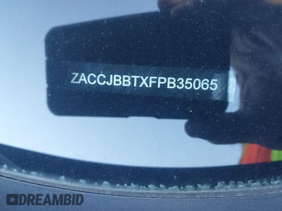 ✅ 2015 Jeep Renegade Latitude • VIN: ZACCJBBTXFPB35065 • Lot: 43596017. Wystawiony na IAAI z przebiegiem 39 880 mil. Bezpłatny archiwum sprzedaży aukcyjnych z USA i szczegółowy raport historii pojazdu na DreamBid. Zdjęcie 17.