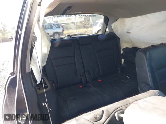 ✅ 2019 Honda Pilot Touring 7-Passenger • VIN: 5FNYF6H60KB088890 • Lot: 43458400. Listed on IAAI with 72,877 mi. Free auction sales archive from the USA and detailed vehicle history report at DreamBid. Image 8.