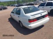 ✅ 1998 Volkswagen Jetta • VIN: 3VWVA81H4WM139136 • Lot: 42058534. Listed on IAAI with 138,703 mi. Free auction sales archive from the USA and detailed vehicle history report at DreamBid. Image 3.