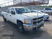 ✅ 2009 Chevrolet Silverado 2500HD Work Truck • VIN: 1GCHC43K79F113467 • Лот: 43400959. Опубликован ранее на IAAI с пробегом 337 659 миль. Бесплатный доступ к архиву аукционных продаж из США и подробный отчёт об истории автомобиля на DreamBid. Изображение 1.