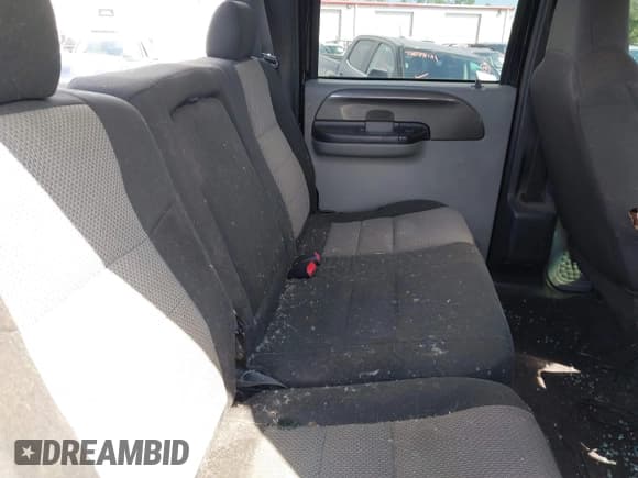 ✅ 2006 Ford F-250 XL • VIN: 1FTSW21P66EA09635 • Lot: 42618708. Listed on IAAI with 247,198 mi. Free auction sales archive from the USA and detailed vehicle history report at DreamBid. Image 8.