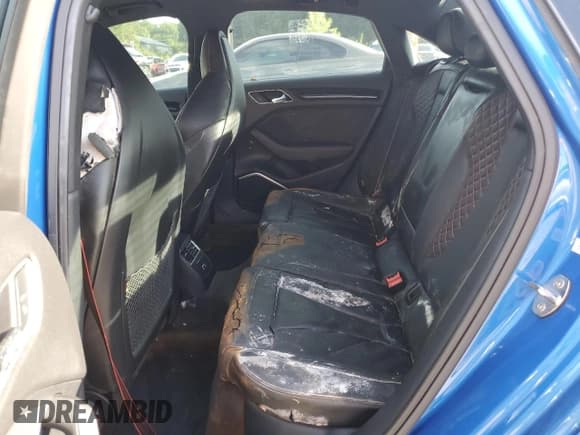 ✅ 2019 Audi RS 3 • VIN: WUABWHFF0KA900494 • Лот: 70877545. Опубликован ранее на Copart с пробегом Не указан. Бесплатный доступ к архиву аукционных продаж из США и подробный отчёт об истории автомобиля на DreamBid. Изображение 10.