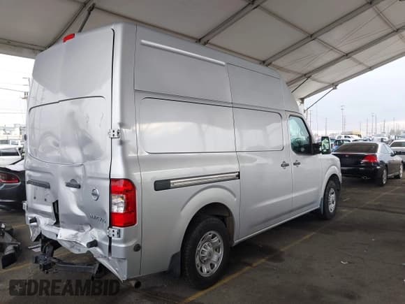 ✅ 2020 Nissan NV SV • VIN: 1N6AF0LY2LN801103 • Lot: 43747280. Listed on IAAI with 72,046 mi. Free auction sales archive from the USA and detailed vehicle history report at DreamBid. Image 4.