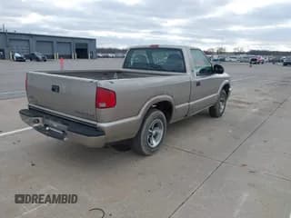 ✅ 2003 Chevrolet S-10 LS • VIN: 1GCCS14X538224181 • Лот: 41498304. Опубликован ранее на IAAI с пробегом 87 484 миль. Бесплатный доступ к архиву аукционных продаж из США и подробный отчёт об истории автомобиля на DreamBid. Изображение 4.