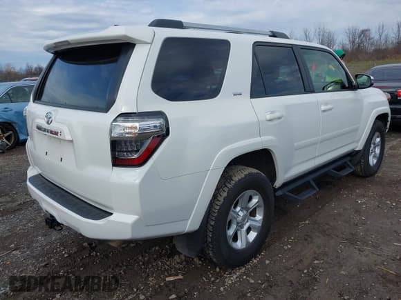 ✅ 2024 Toyota 4Runner SR5 Premium • VIN: JTENU5JR0R6219132 • Lot: 43573843. Listed on IAAI with 25,132 mi. Free auction sales archive from the USA and detailed vehicle history report at DreamBid. Image 4.
