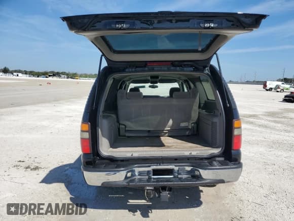 ✅ 2005 Chevrolet Suburban LT • VIN: 3GNEC16Z75G210811 • Лот: 46421295. Опубликован ранее на Copart с пробегом 136 879 миль. Бесплатный доступ к архиву аукционных продаж из США и подробный отчёт об истории автомобиля на DreamBid. Изображение 6.