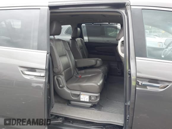✅ 2012 Honda Odyssey EX-L • VIN: 5FNRL5H61CB035527 • Lot: 43789118. Listed on IAAI with 163,426 mi. Free auction sales archive from the USA and detailed vehicle history report at DreamBid. Image 8.