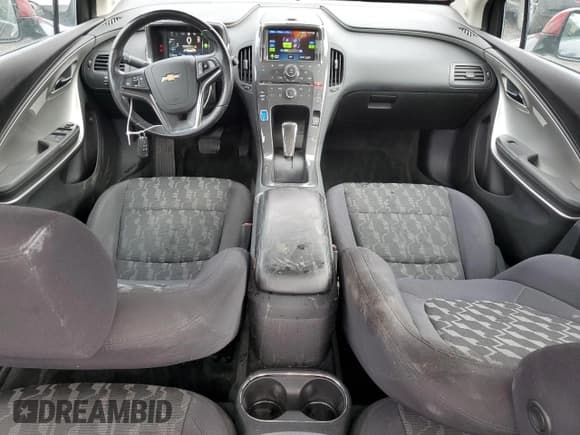 ✅ 2014 Chevrolet Volt • VIN: 1G1RE6E44EU170121 • Lot: 84915124. Wystawiony na Copart z przebiegiem 68 549 mil. Bezpłatny archiwum sprzedaży aukcyjnych z USA i szczegółowy raport historii pojazdu na DreamBid. Zdjęcie 8.