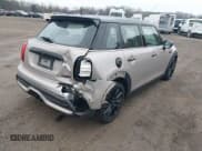 ✅ 2024 MINI Hardtop 4 Door Cooper S • VIN: WMW53DK02R2U87752 • Lot: 41667291. Wystawiony na IAAI z przebiegiem 28 980 mil. Bezpłatny archiwum sprzedaży aukcyjnych z USA i szczegółowy raport historii pojazdu na DreamBid. Zdjęcie 4.