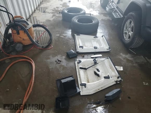 ✅ 2022 Jeep Wrangler Unlimited Sport S • VIN: 1C4HJXDG1NW168802 • Lot: 64758955. Listed on Copart with 53,855 mi. Free auction sales archive from the USA and detailed vehicle history report at DreamBid. Image 12.