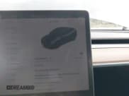 ✅ 2024 Tesla Model Y • VIN: 7SAYGDED7RF095210 • Lot: 41870186. Wystawiony na IAAI z przebiegiem 27 414 mil. Bezpłatny archiwum sprzedaży aukcyjnych z USA i szczegółowy raport historii pojazdu na DreamBid. Zdjęcie 7.