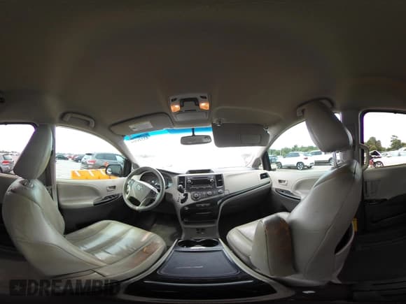 ✅ 2012 Toyota Sienna LE AAS • VIN: 5TDKK3DC8CS259698 • Лот: 43249354. Опубликован ранее на IAAI с пробегом 340 370 миль. Бесплатный доступ к архиву аукционных продаж из США и подробный отчёт об истории автомобиля на DreamBid. Изображение 18.