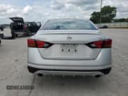 ✅ 2020 Nissan Altima SV • VIN: 1N4BL4DV5LC187838 • Lot: 58507735. Listed on Copart with 198,139 mi. Free auction sales archive from the USA and detailed vehicle history report at DreamBid. Image 6.