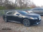 ✅ 2017 Lincoln Continental Reserve • VIN: 1LN6L9NP7H5631480 • Lot: 43738591. Wystawiony na IAAI z przebiegiem 87 317 mil. Bezpłatny archiwum sprzedaży aukcyjnych z USA i szczegółowy raport historii pojazdu na DreamBid. Zdjęcie 13.