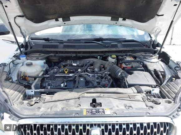 ✅ 2022 Lincoln Corsair Standard • VIN: 5LMCJ1C91NUL29924 • Lot: 42471141. Wystawiony na IAAI z przebiegiem 37 883 mil. Bezpłatny archiwum sprzedaży aukcyjnych z USA i szczegółowy raport historii pojazdu na DreamBid. Zdjęcie 10.