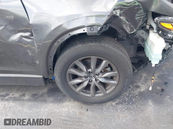 ✅ 2021 Mazda CX-9 Touring • VIN: JM3TCACY1M0503979 • Lot: 42650572. Wystawiony na IAAI z przebiegiem 28 673 mil. Bezpłatny archiwum sprzedaży aukcyjnych z USA i szczegółowy raport historii pojazdu na DreamBid. Zdjęcie 19.