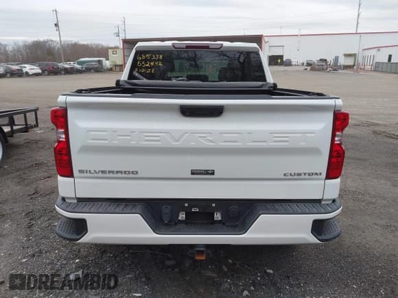 ✅ 2022 Chevrolet Silverado 1500 Custom • VIN: 3GCPABEK0NG552442 • Lot: 43764900. Listed on IAAI with 36,102 mi. Free auction sales archive from the USA and detailed vehicle history report at DreamBid. Image 16.