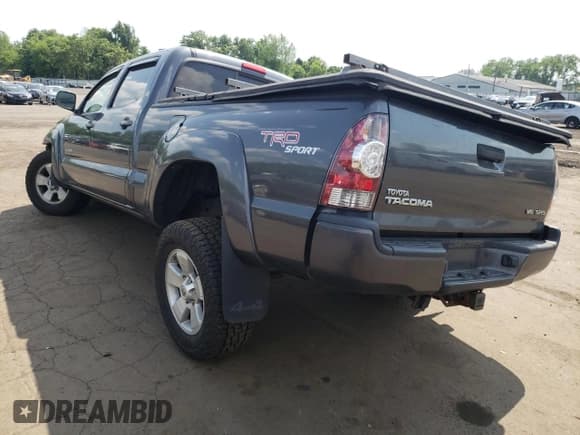 ✅ 2010 Toyota Tacoma • VIN: 5TEMU4FN7AZ680187 • Lot: 61828295. Listed on Copart with 240,661 mi. Free auction sales archive from the USA and detailed vehicle history report at DreamBid. Image 2.